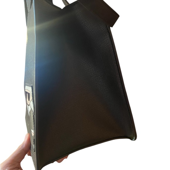 Karl Lagerfeld NWT Black Crossbody Bag or Satchel with Character Design 12.5x8.5 - Picture 4 of 9